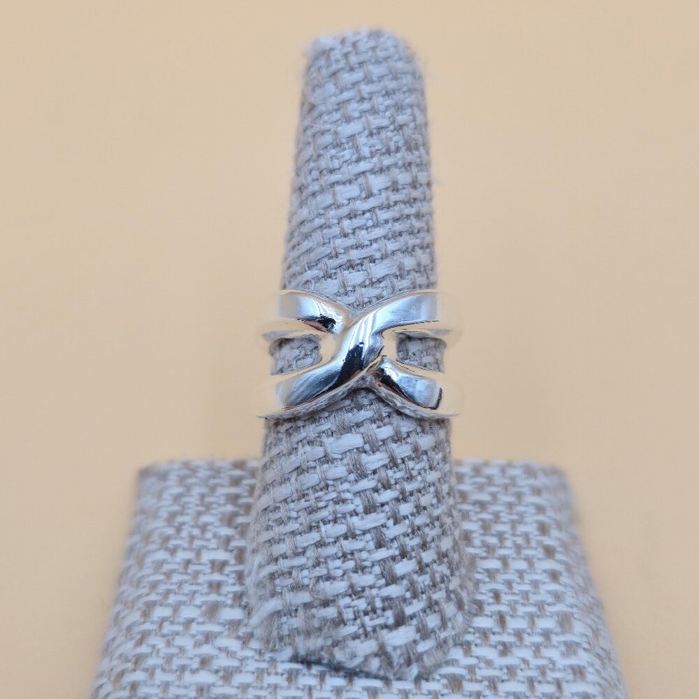 Size 8.5 Sterling Silver Cross Over Unisex Heavy Band Ring A4738
